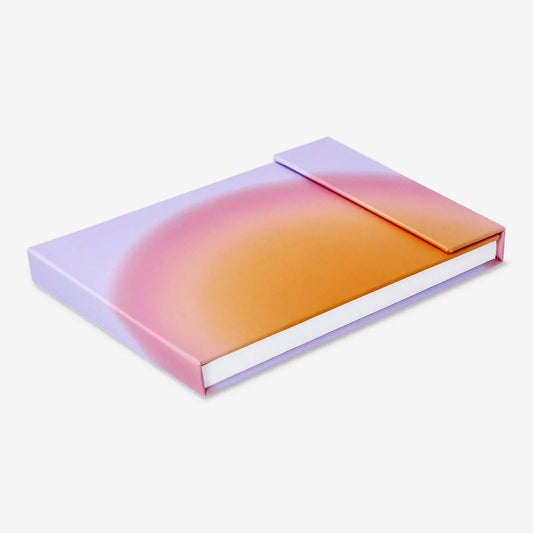 Notepad Magnetic Closing