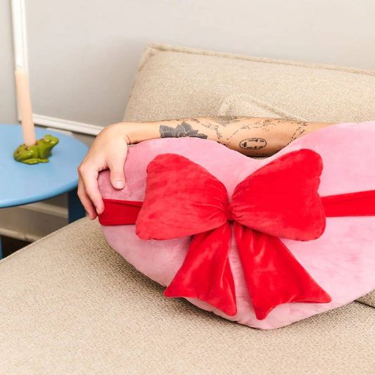 Cushion Heart With Bow Red