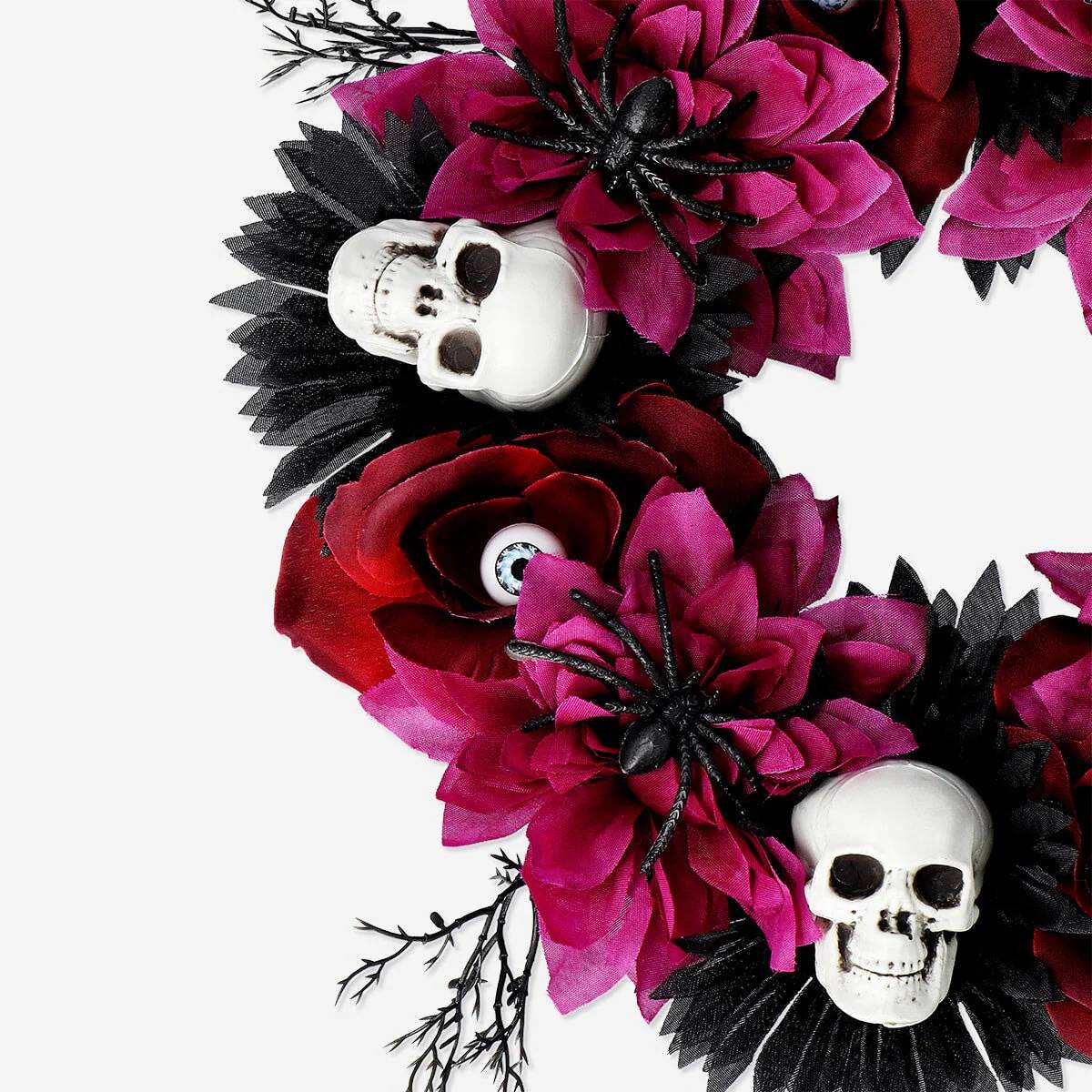Wreath Dia 20Cm Recycled With Flower & Skulls