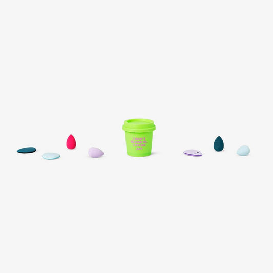 Mini Make-Up Sponges + Blenders In Coffe