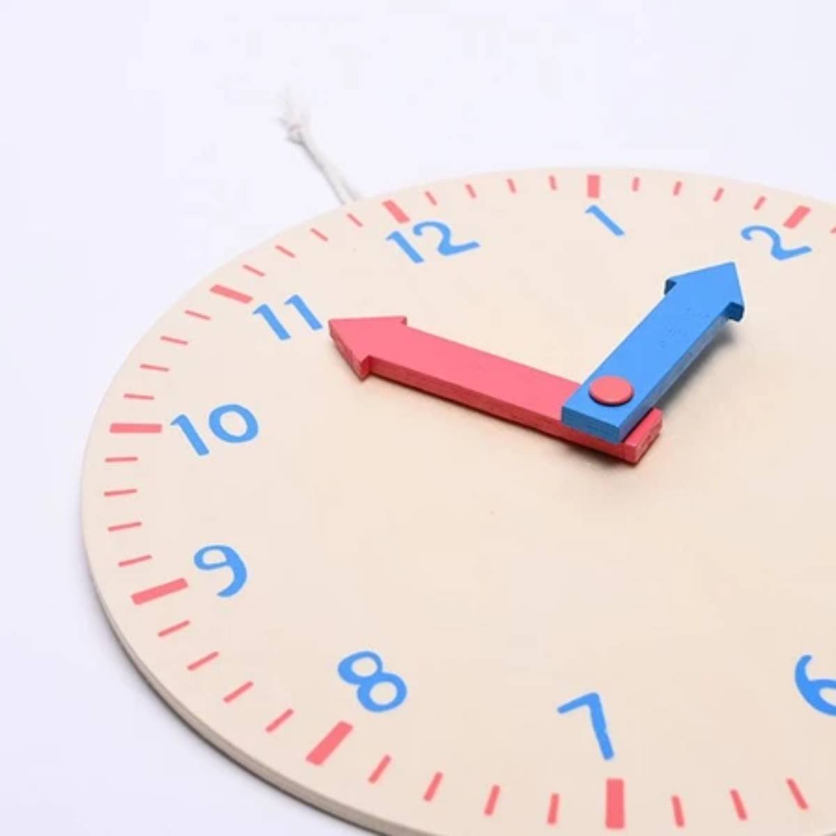 Wooden Clock – Flying Tiger Copenhagen